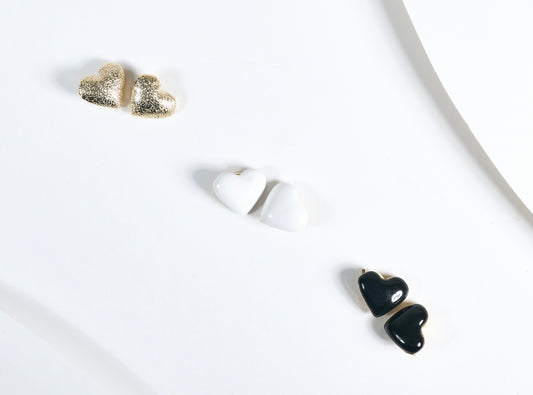 Trío de aretes de corazón