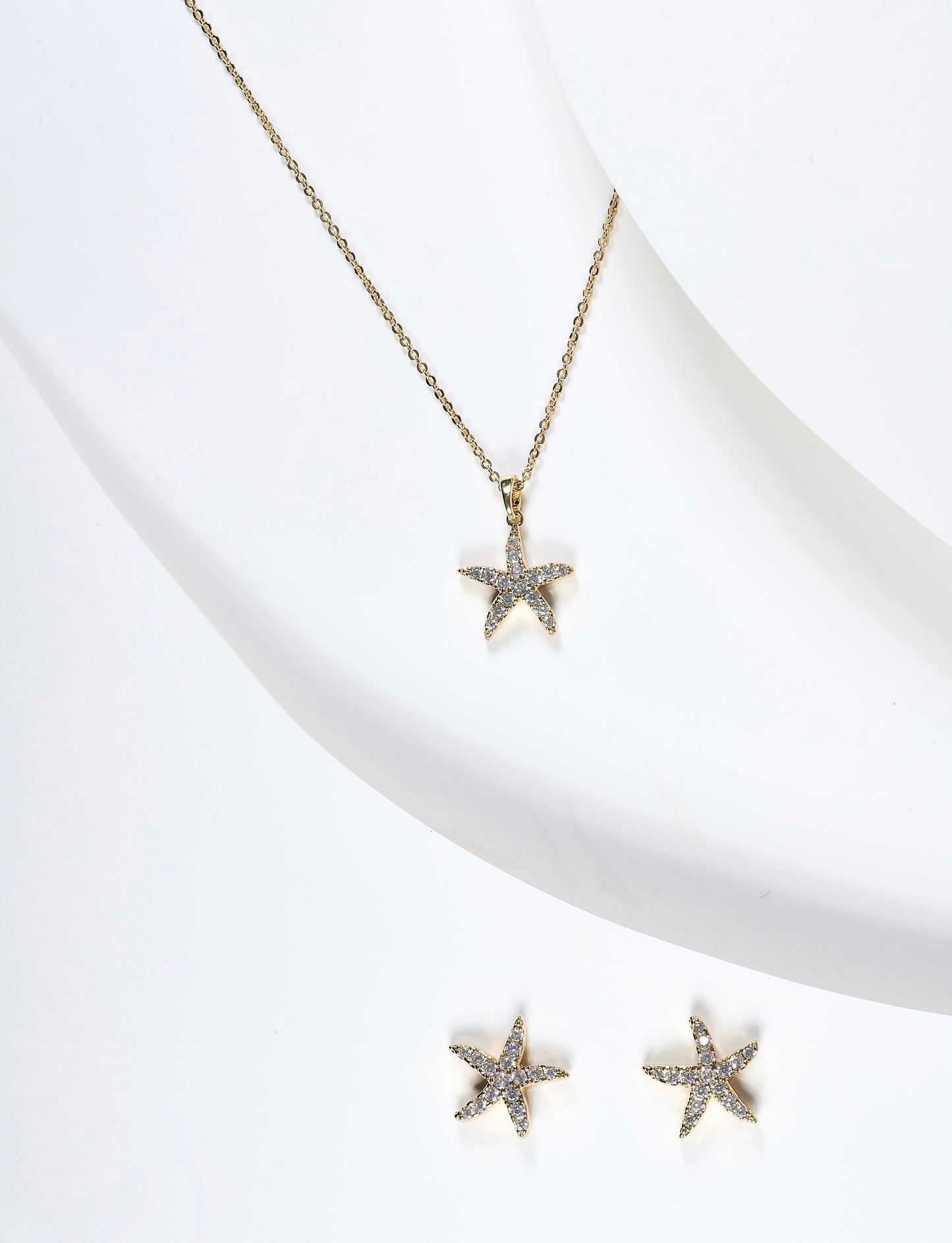 Set de collar y aretes