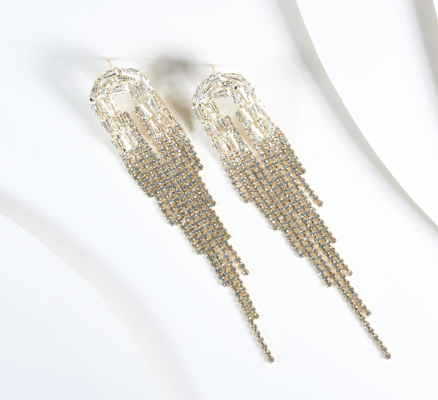 Aretes largos pedrería