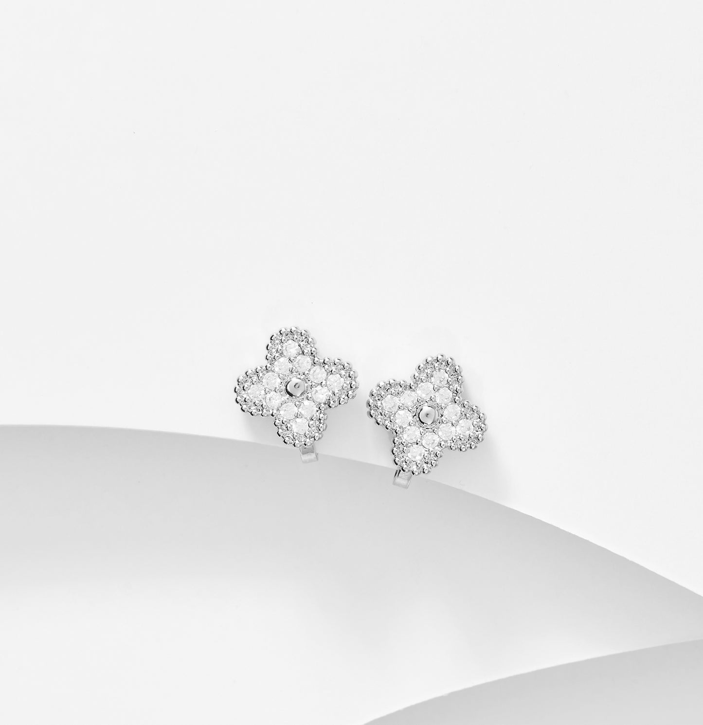 Aretes flores pedrería de clip
